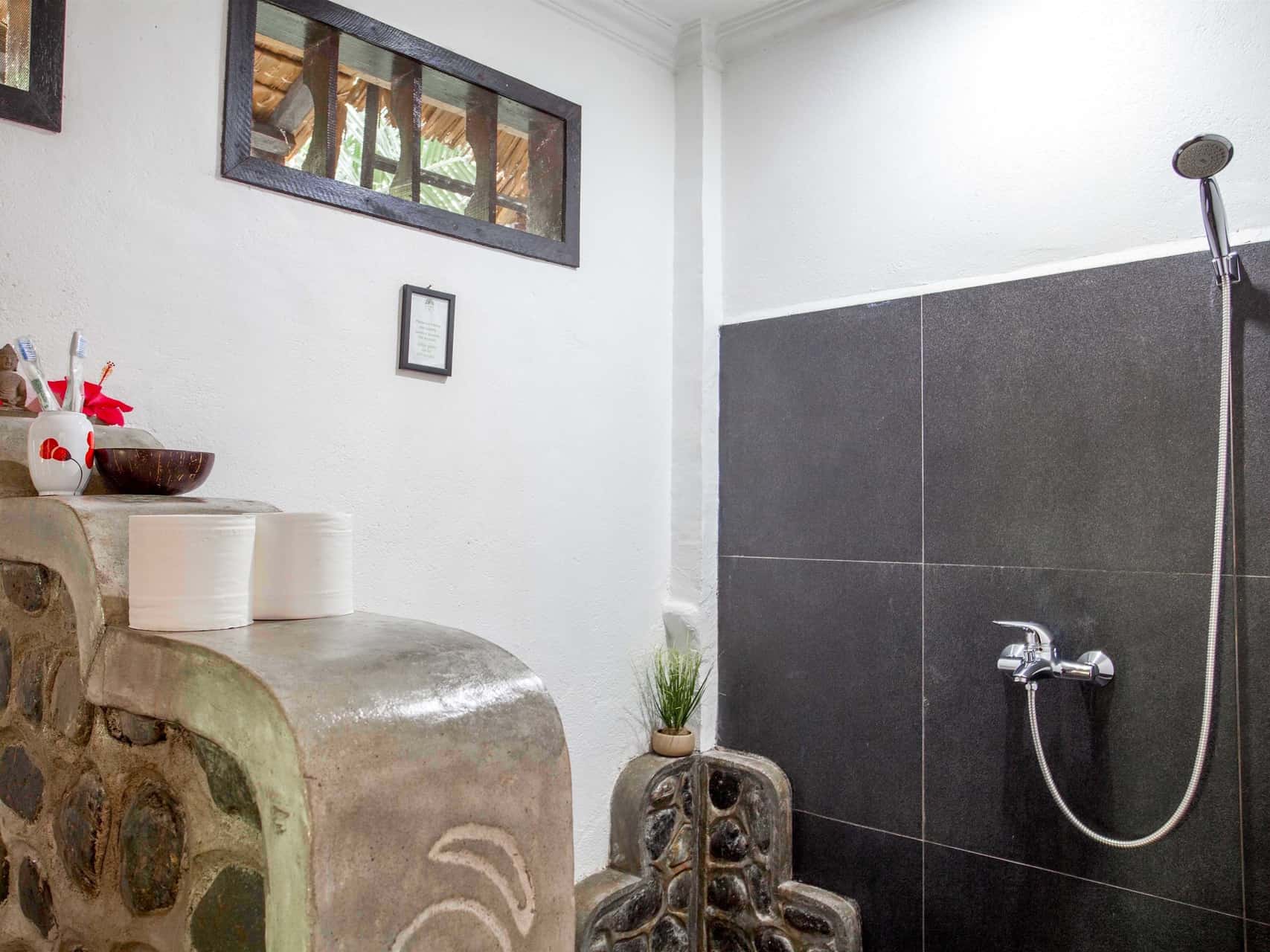 WESTERN BATHROOM AT ECOTRAVEL COTTAGES BUKIT LAWANG - SUMATRA ECOTRAVEL